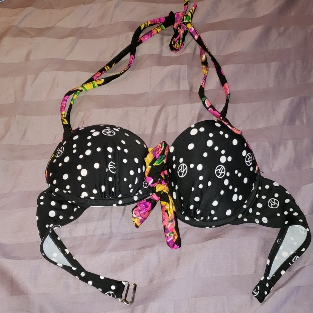 Top Melon bathing suit!
